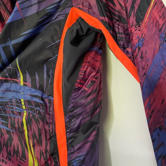 Adidas running jacket - Picture 4 of 7